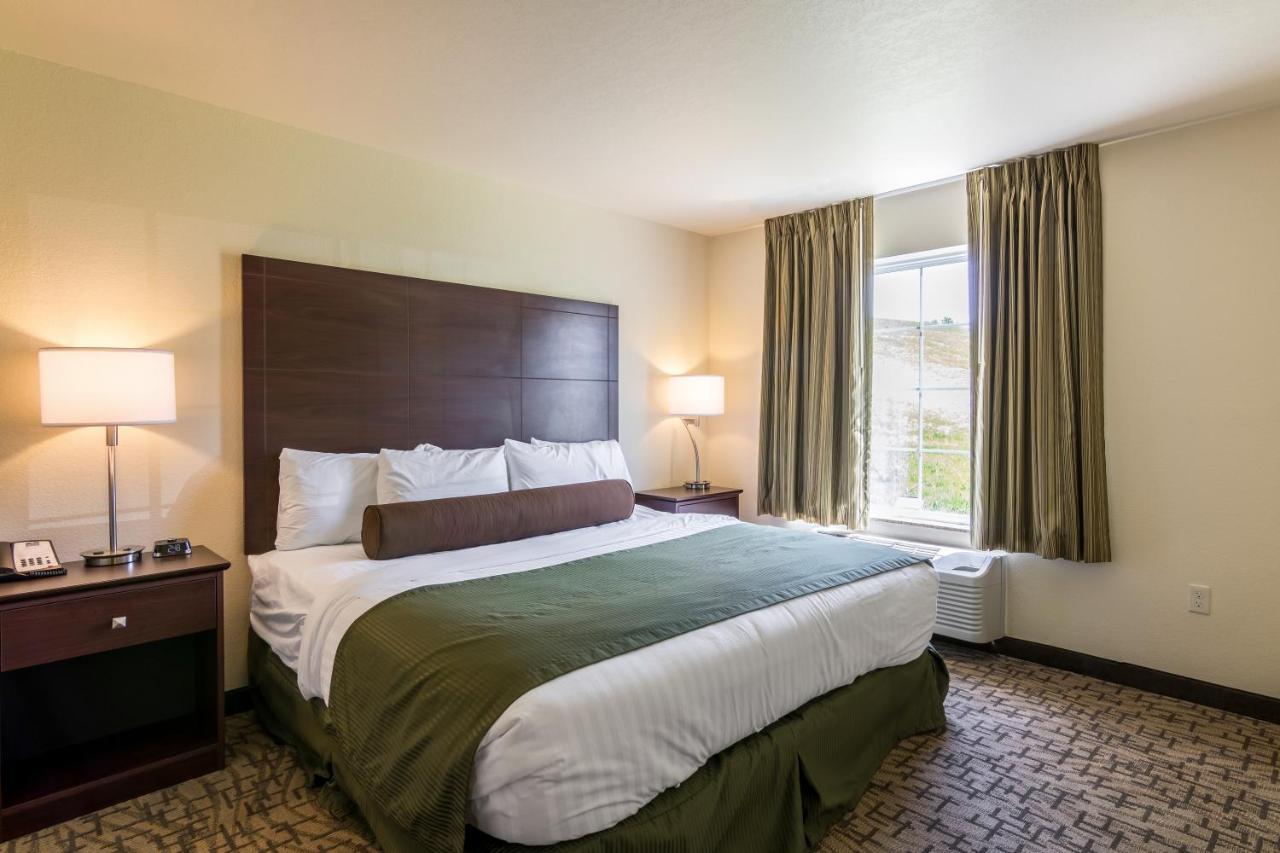 Cobblestone Inn&suites - Hotel