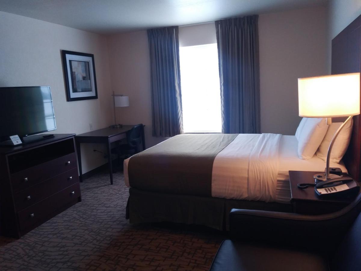 Cobblestone & - Hotel Barron
