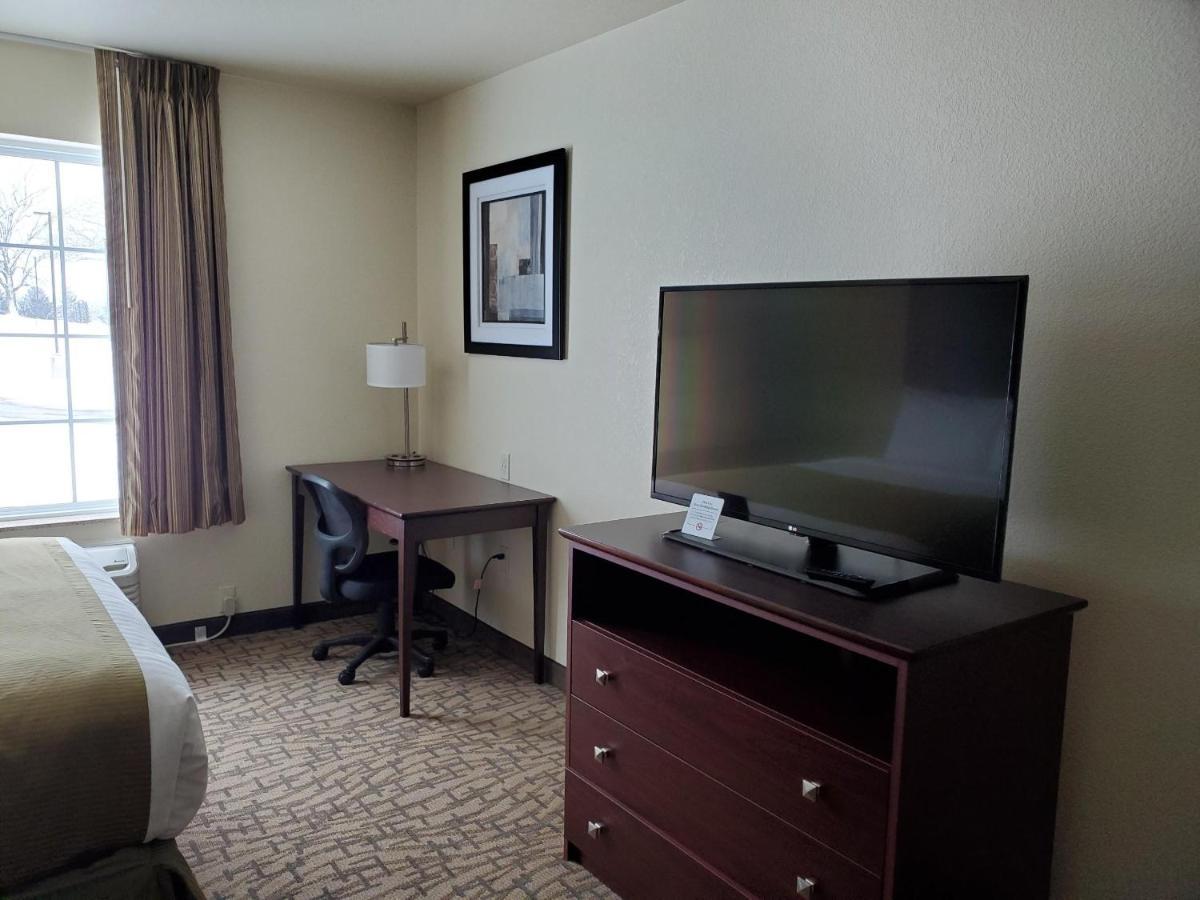 Hotel Cobblestone & - Barron